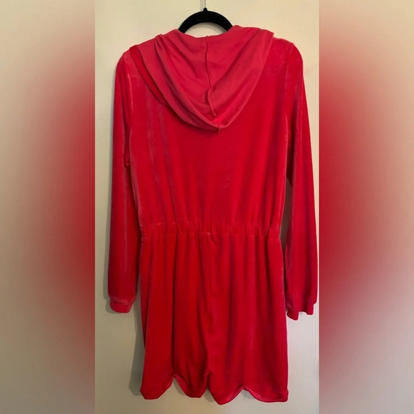 Fashion Nova Womens Fuchsia long Sleeve Short‎ Velour Romper Size Medium Zipper - Picture 3 of 5